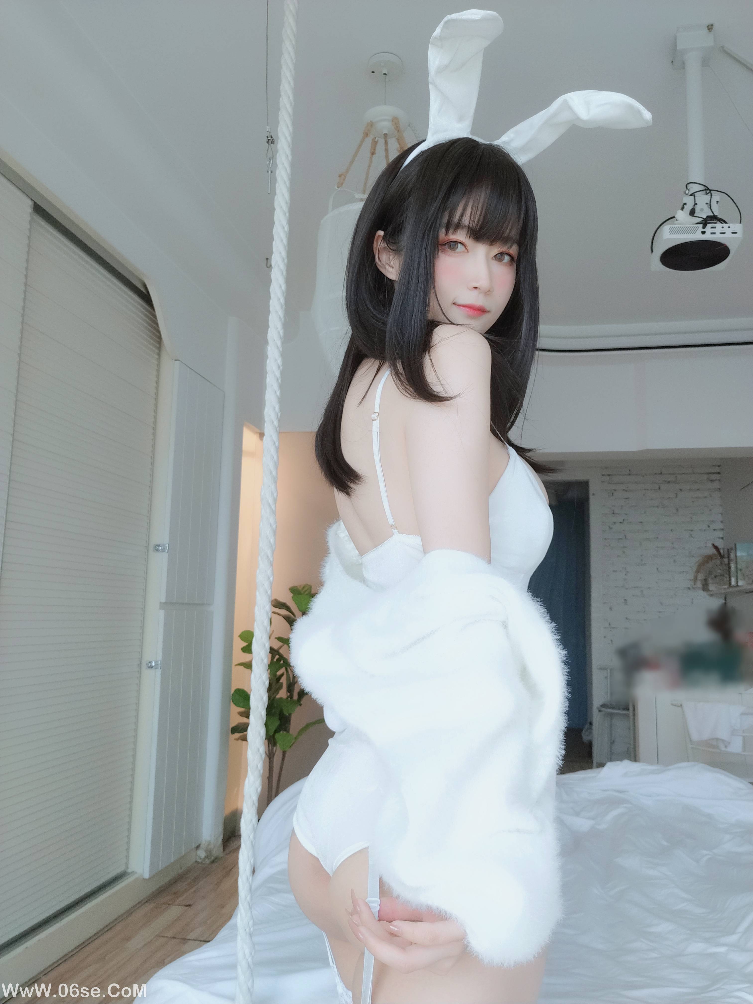 图片[67]-Coser小姐姐白银 NO.013 – 白丝兔子[108P+4V893M]-六色网
