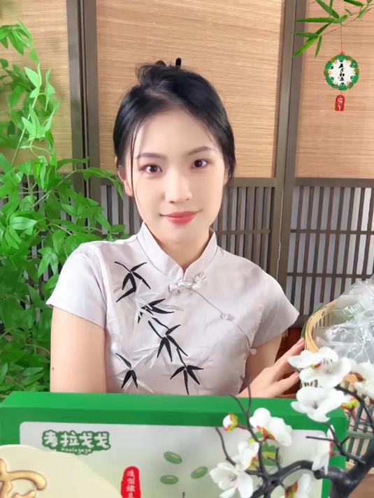 端午节就买小粽子绿豆糕,送给爷爷奶奶都夸好吃!