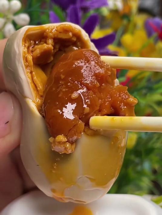 广西烤海鸭蛋，咸香起沙不齁甜