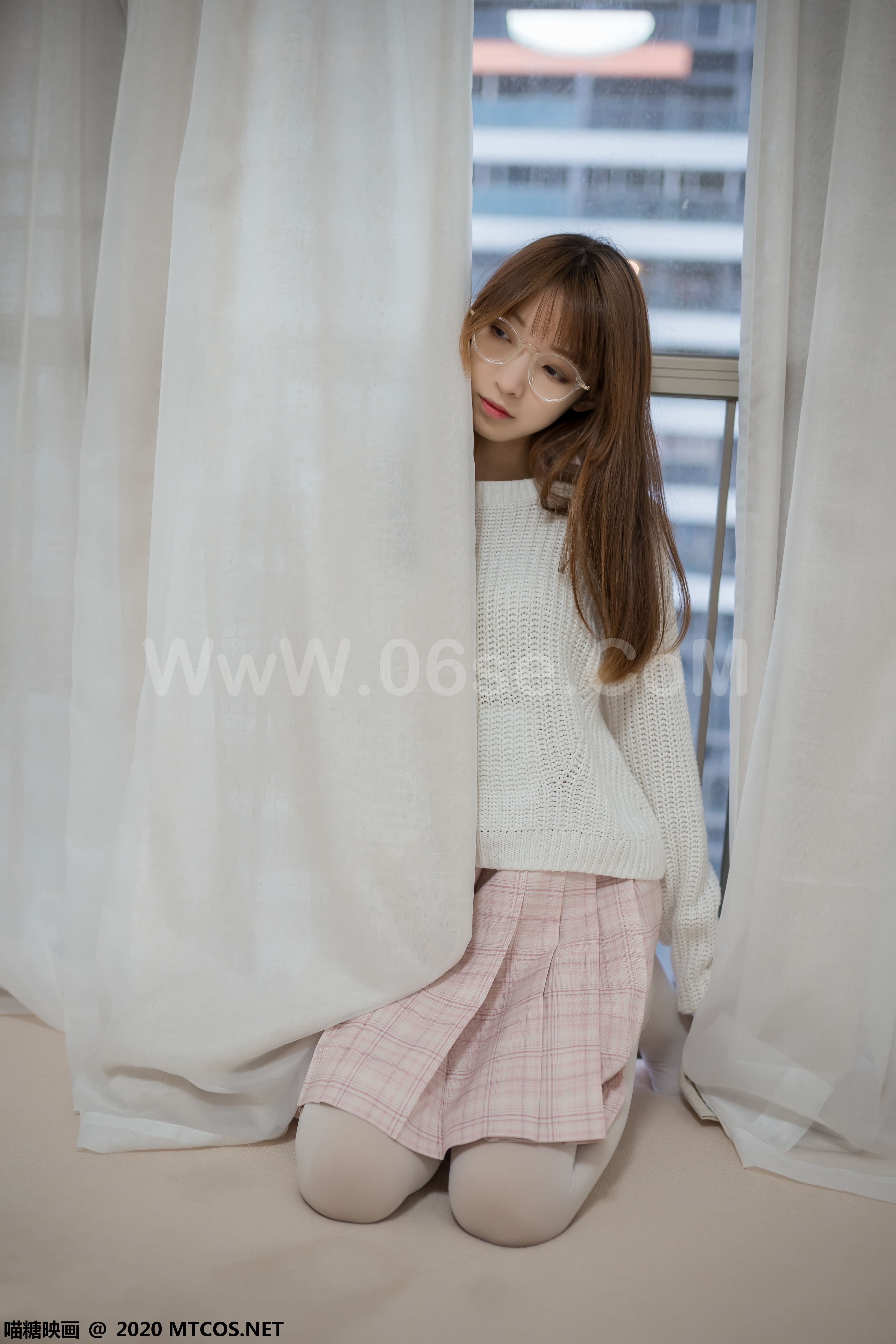 图片[37]-[MTCos] 喵糖映画 Vol.077 粉格裙的眼睛娘-六色网