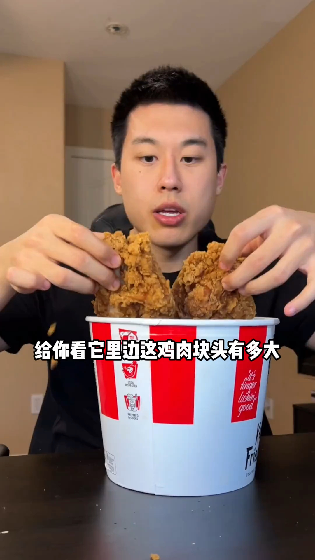 来测评美国肯德基菜单上的所有单品,这和国内的区别也太大了!
