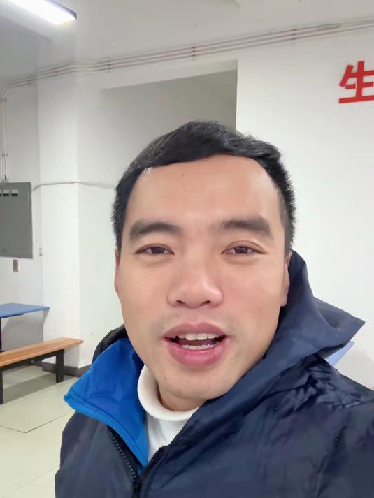 #百度AI春晚#食堂大锅菜胡萝卜丝炒肉丝,做法简单,好吃下饭
