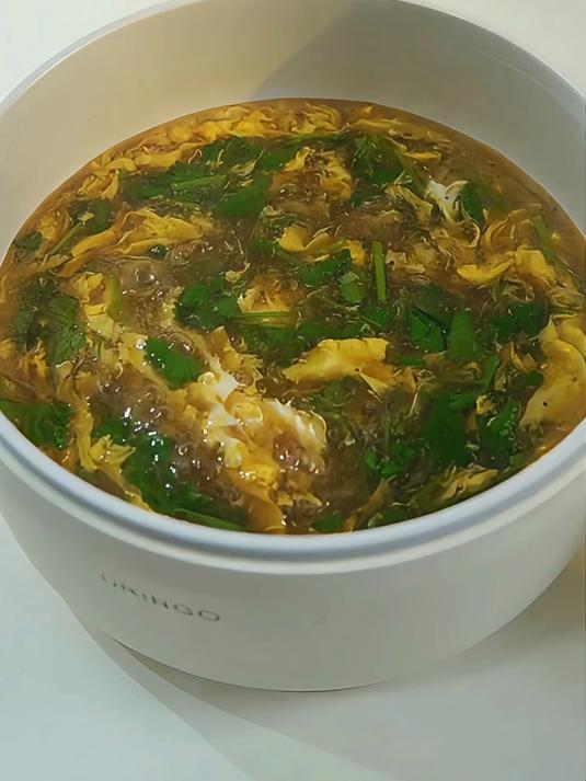 快给你的饭搭子做一碗营养又好喝的鸡蛋黑椒酸辣汤吧!