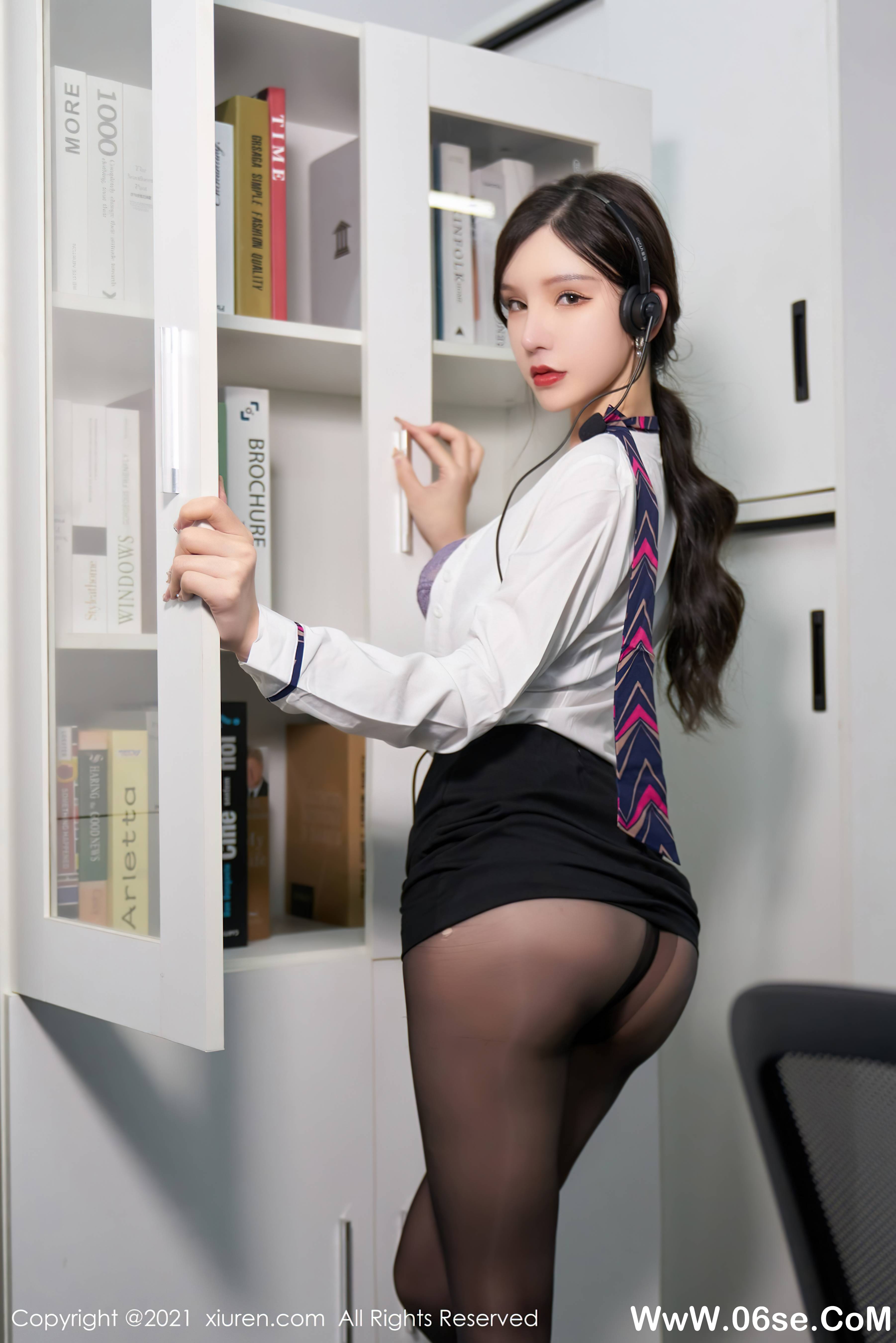 图片[43]-[XIUREN秀人网] 2021.11.05 NO.4177 周于希[78+1P756M]-六色网