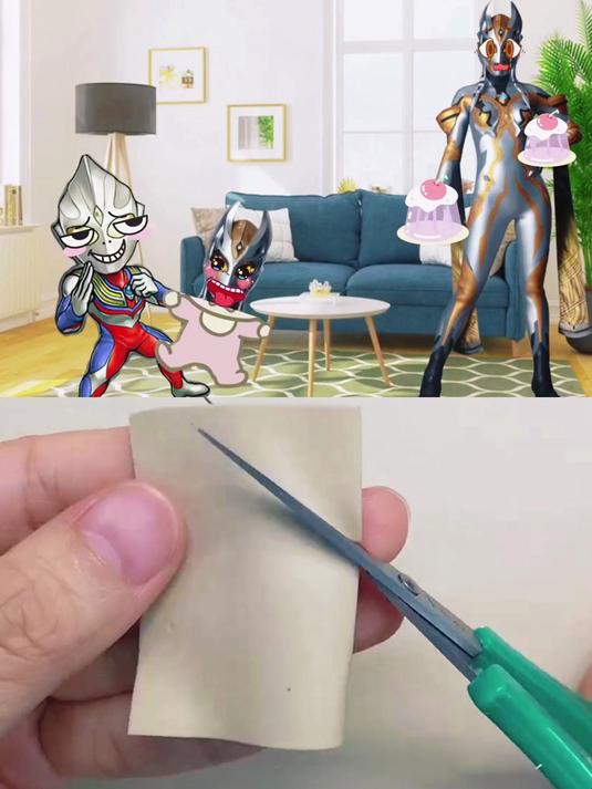 小迪迦和妹妹抢蛋糕