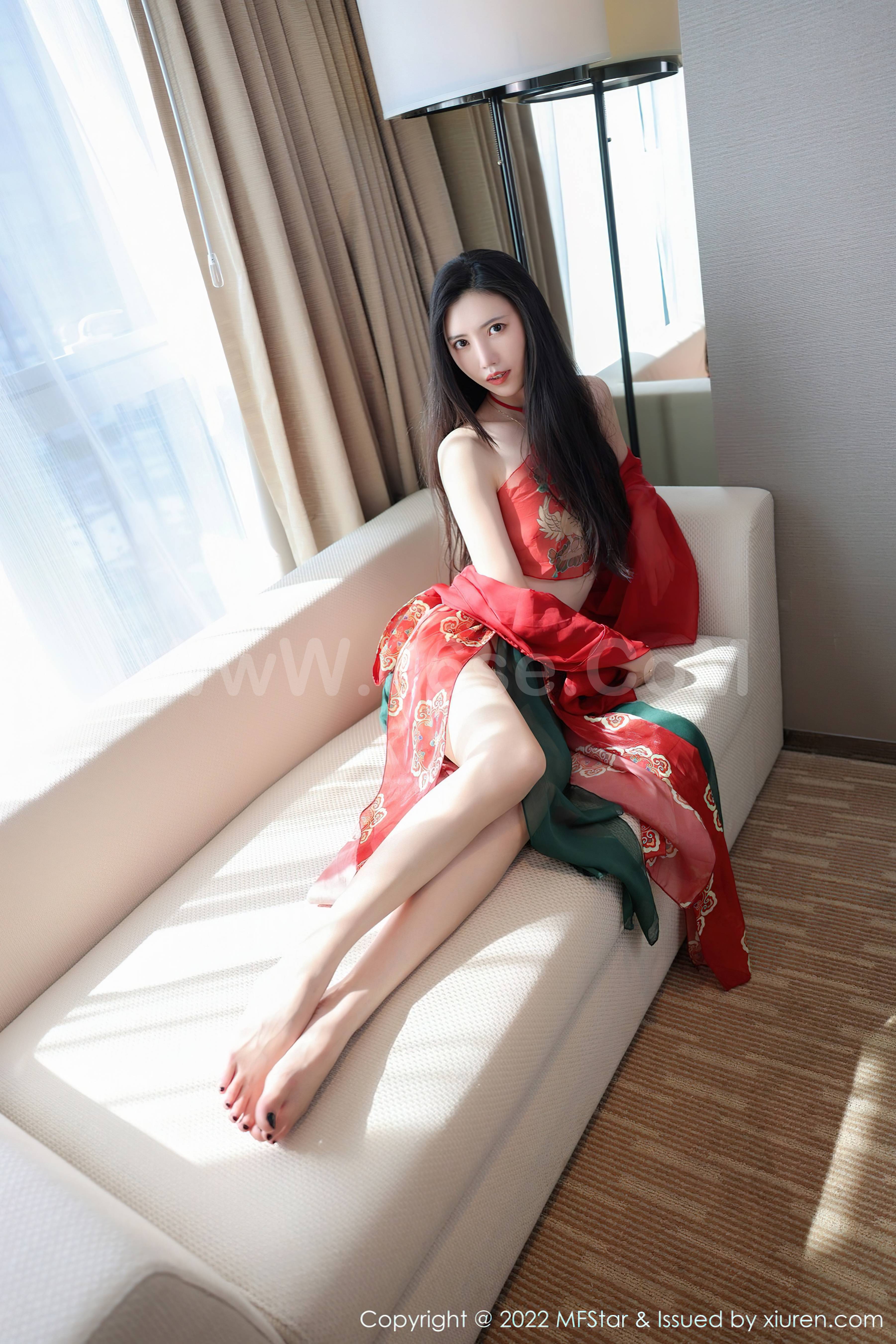 图片[4]-[MFStar模范学院]2022.03.16 Vol.560 吴思晚[60+1P355M]-六色网