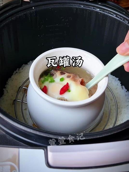 孩子长身体，我每天都会炖瓦罐汤给孩子补充营养，汤鲜肉嫩