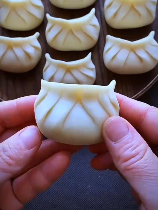 一看就会的月牙饺子包法