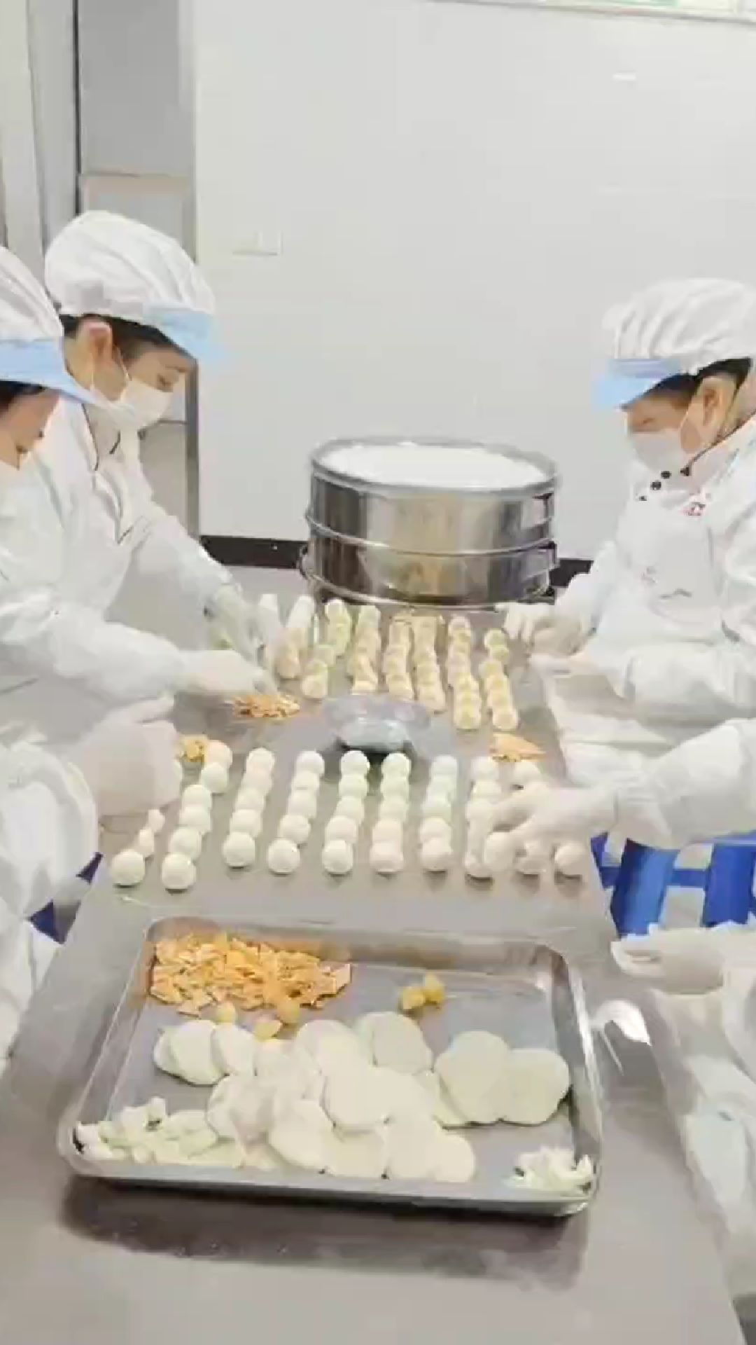 卡通象形猪仔包