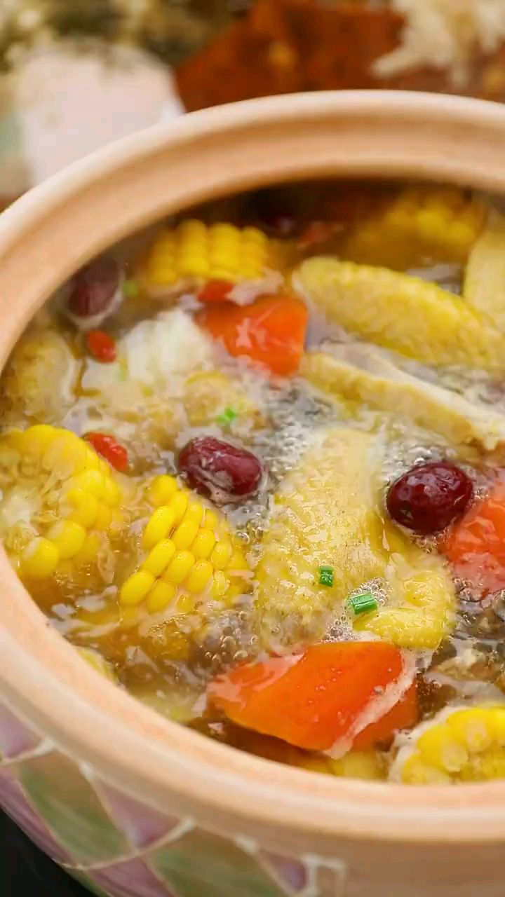 分享美食玉米山药鸡汤做法