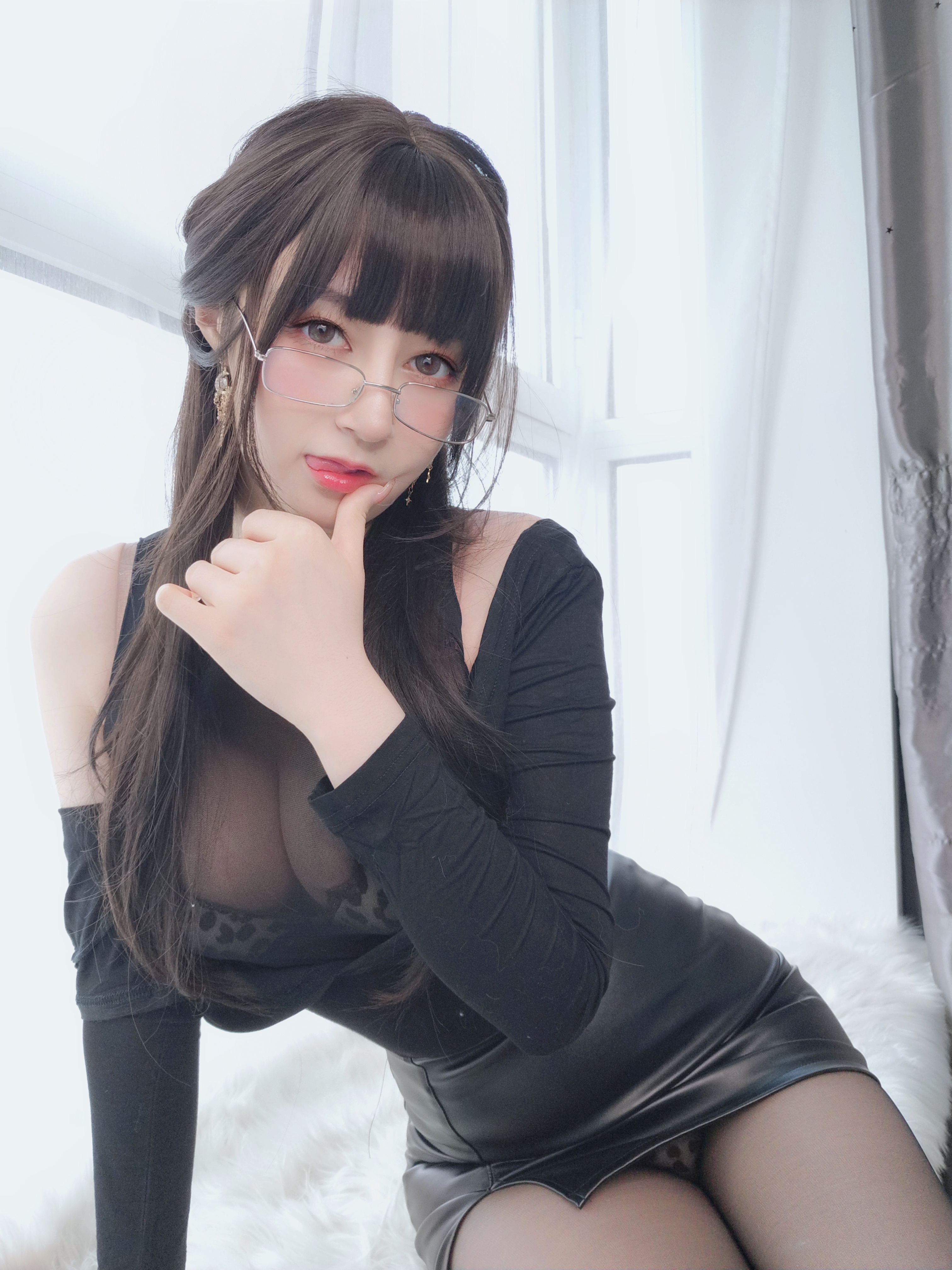 图片[17]-Coser小姐姐白银 NO.156 — 黒糸女上司 [46P+3V315M]-六色网