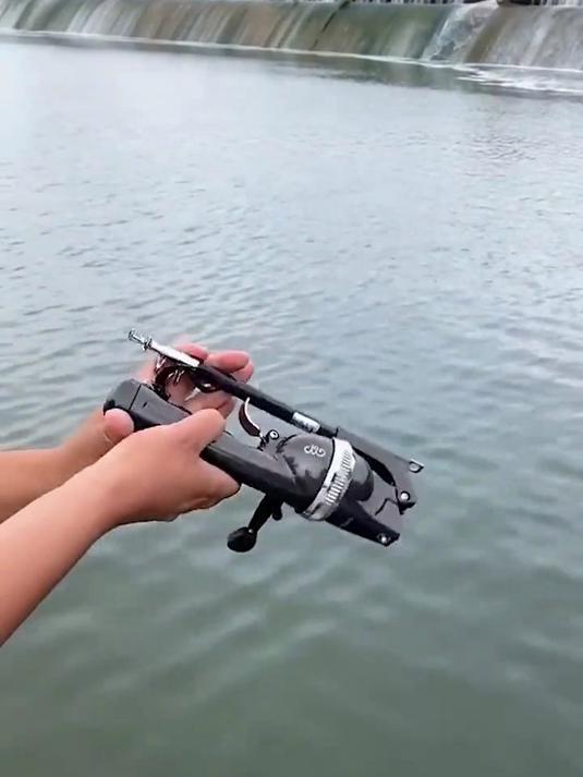 光威一体式折叠鱼竿，新手上手快不炸线抛得远，大鱼小鱼都能钓