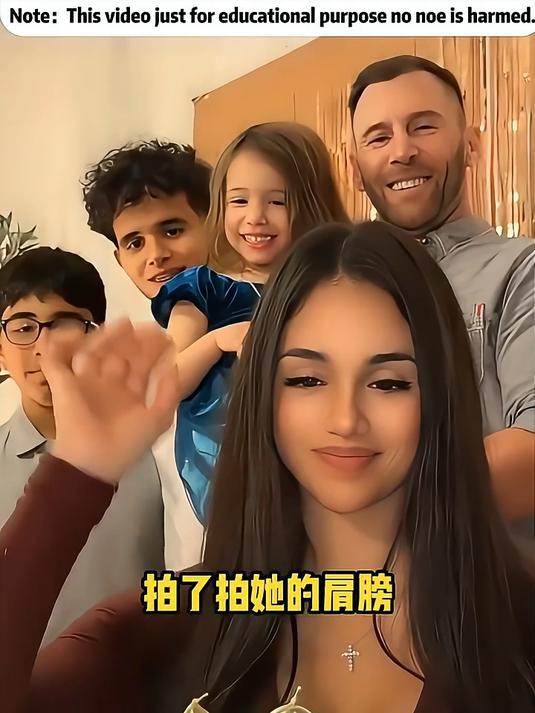 这位姑娘的生日派对非常有创意