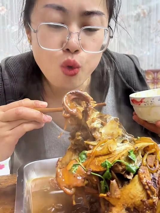 家庭版铁锅炖鱼就是好吃
