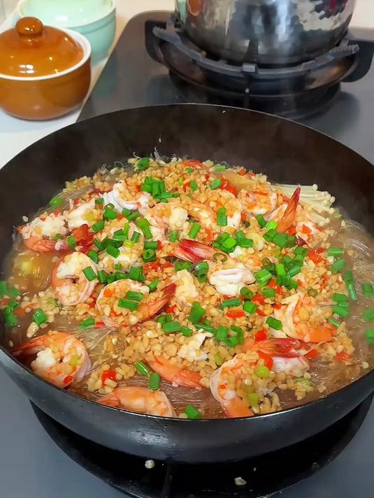 真没想到饭馆的蒜蓉粉丝虾，做法竟然这么简单