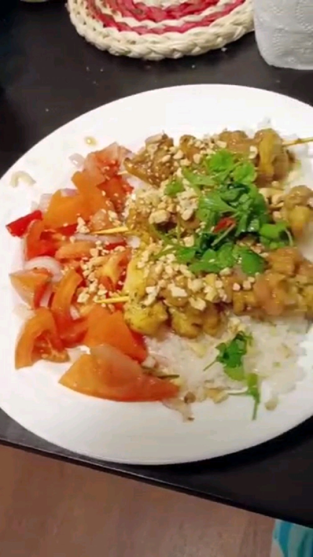 西红柿鸡串饭