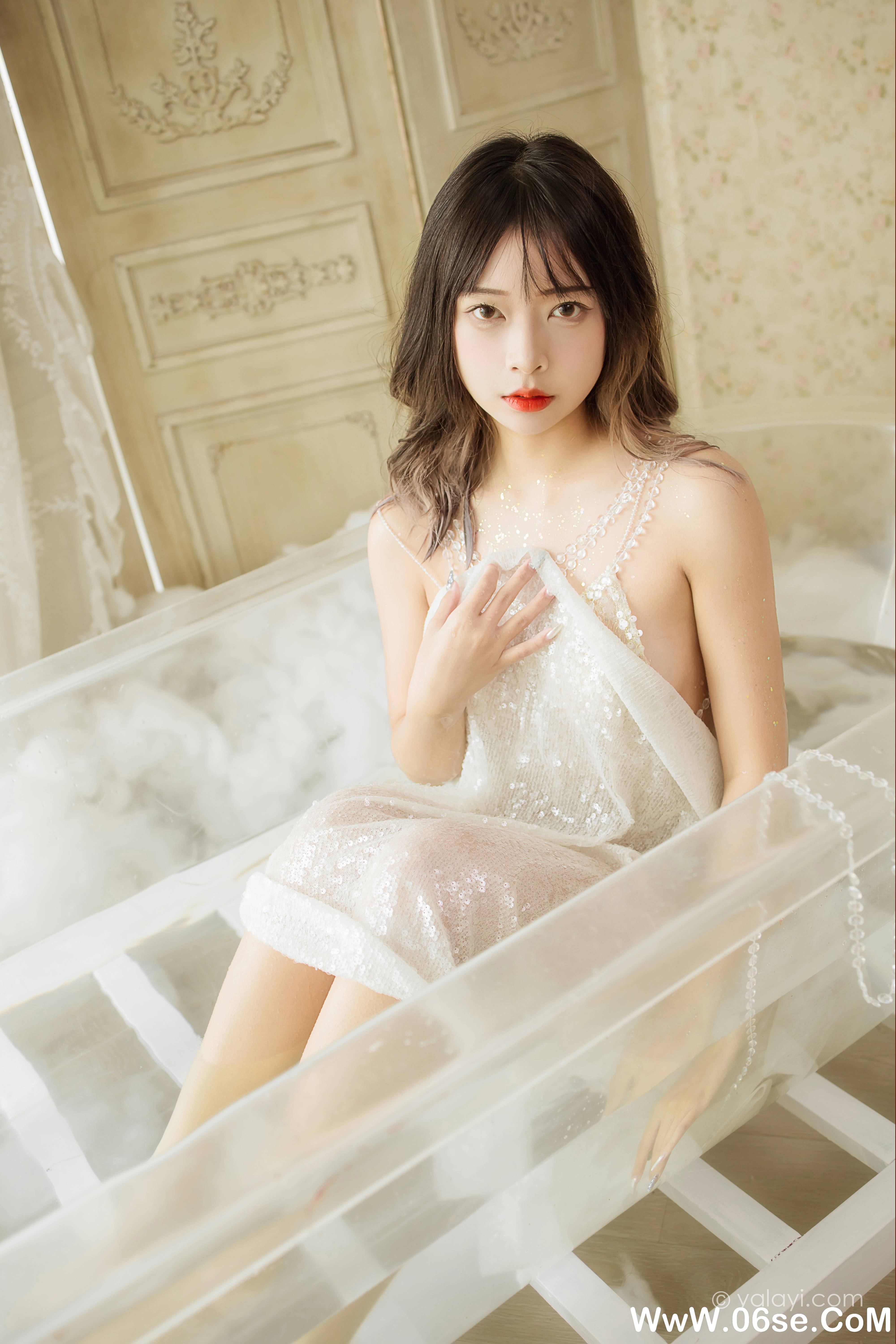 图片[32]-[YALAYI雅拉伊] 2021.11.22 NO.863 阿禾《水中白莲》[40+1P404M]-六色网