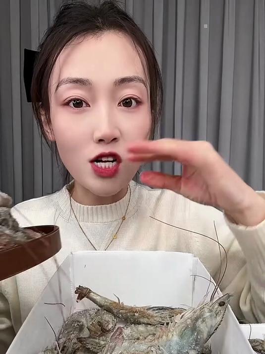 这盐冻虾两只管饱!实在不糊弄