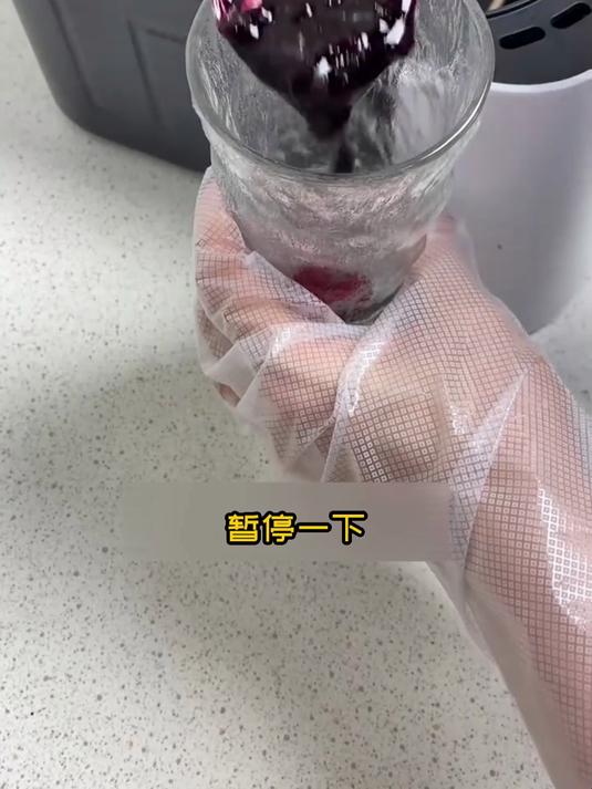 新手自制不踩坑!蓝莓汁零添加做法,锁住营养不流失