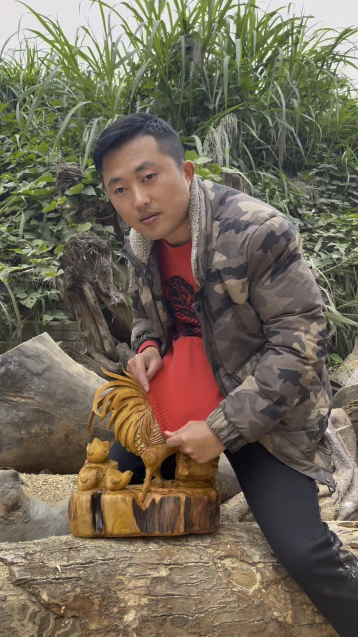 木雕大公鸡