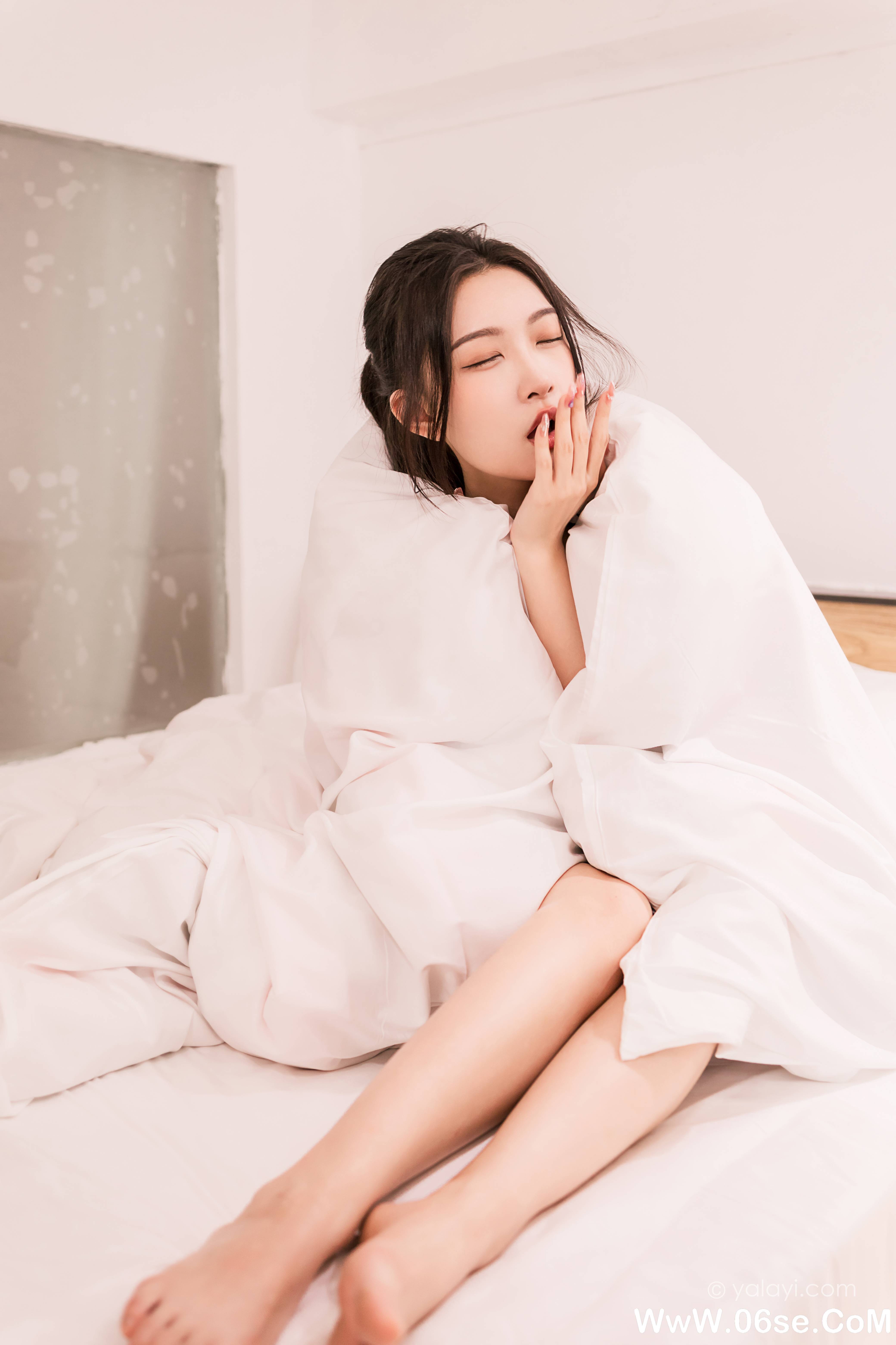 图片[27]-[YALAYI雅拉伊] 2022.07.11 NO.947 徐小云《一直爱你》[40+1P434M]-六色网