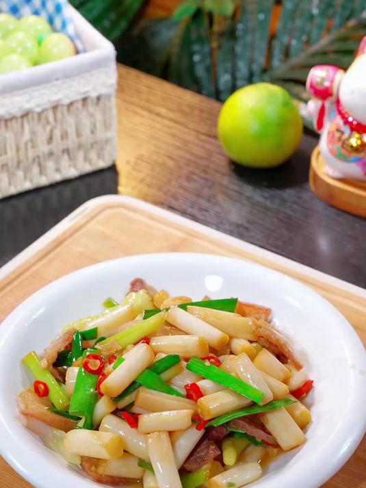 每次吃不下饭的时候，我都会做这一道下饭菜，酸辣爽口，非常好吃！#下饭神器##家常菜##懒人