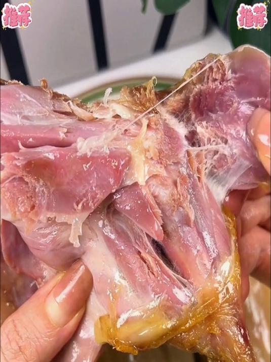 肉质紧实,咸淡适宜,无添加剂,用来清蒸、炖莴笋、干锅都很好吃