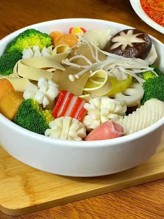 比麻辣烫还好吃的麻辣拌,做法简单好吃,学会这个可以出门摆摊啦