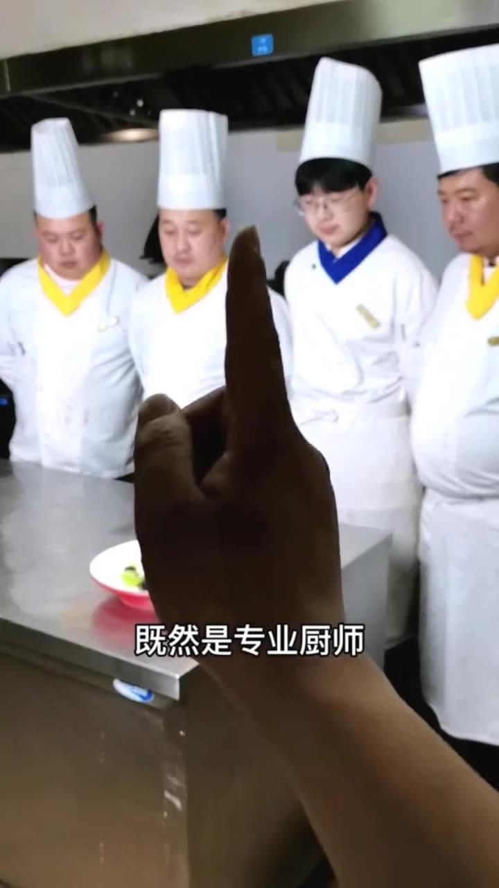 山药炒莴笋这样做,清脆爽口不油腻。简单方便,好看又好吃