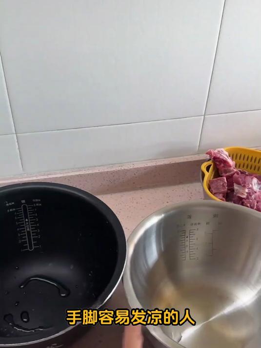 养血西洋菜蜜炖陈肾,红润气色更动人