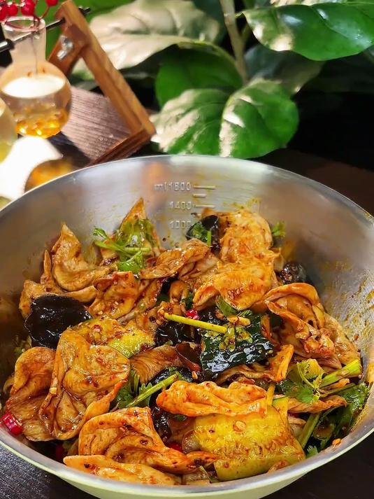 这个大豆耳素肉真地道,口感扎实,吃着特别香