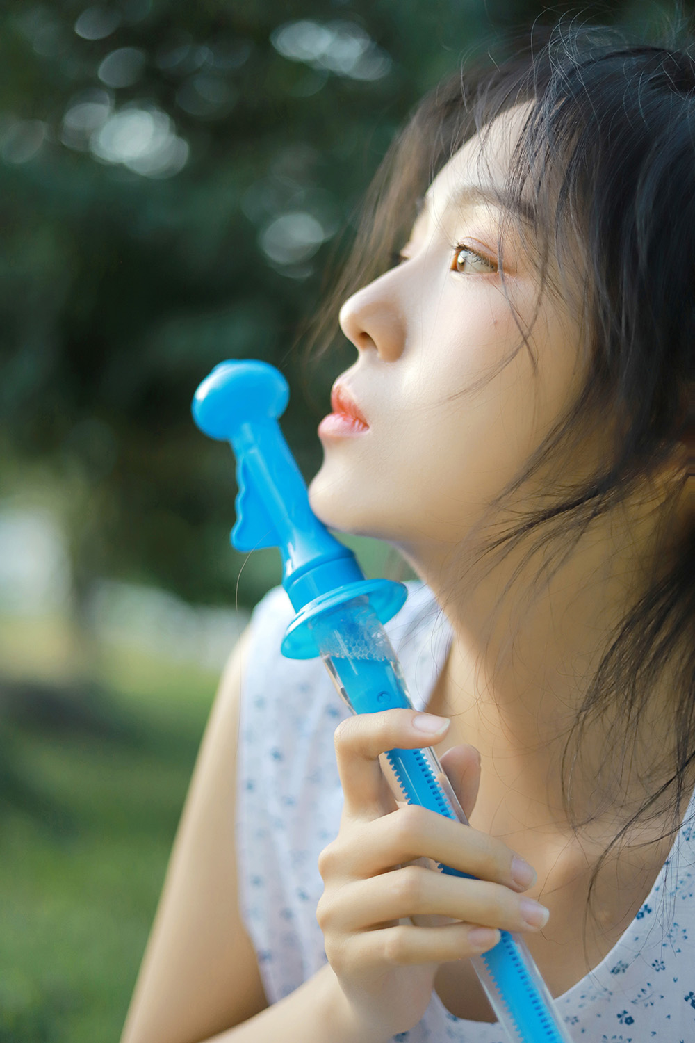 图片[6]-吹泡泡的女孩-六色网