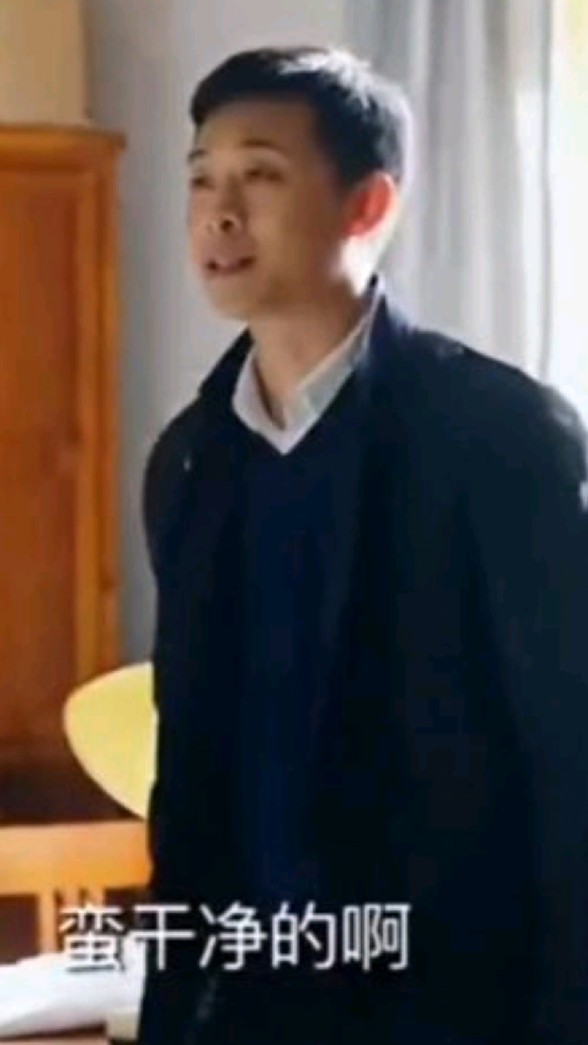 鸡毛飞上天: 陈江河就是我心中最帅的男人