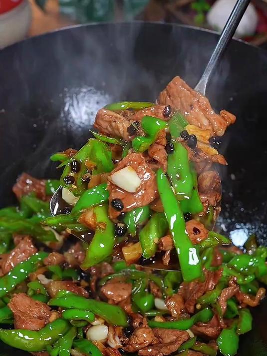 超级下饭的农家小炒肉
