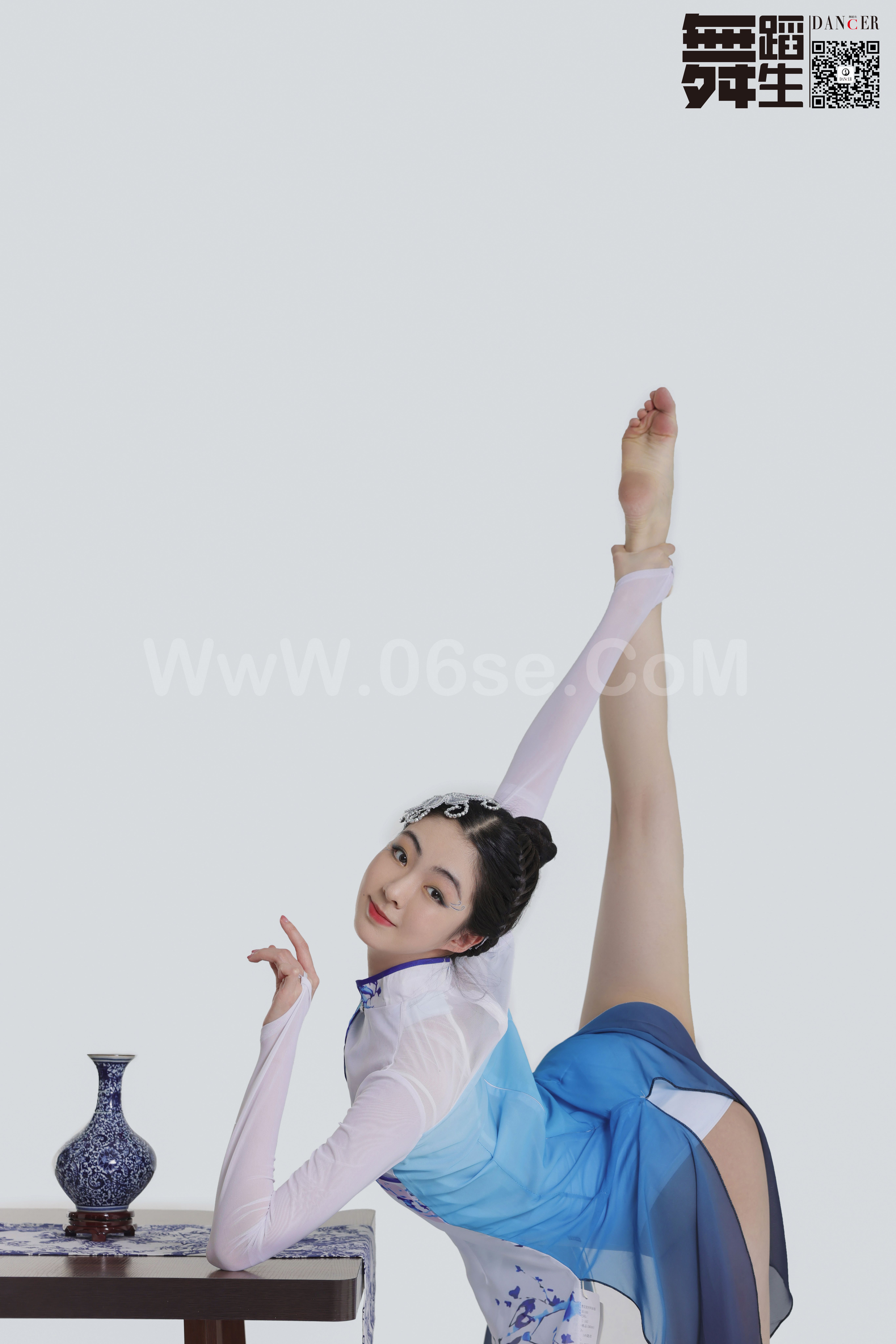 图片[4]-[GALLI嘉丽]舞蹈生日记 104 – 青花瓷 韩玉彤[43P／397MB]-六色网