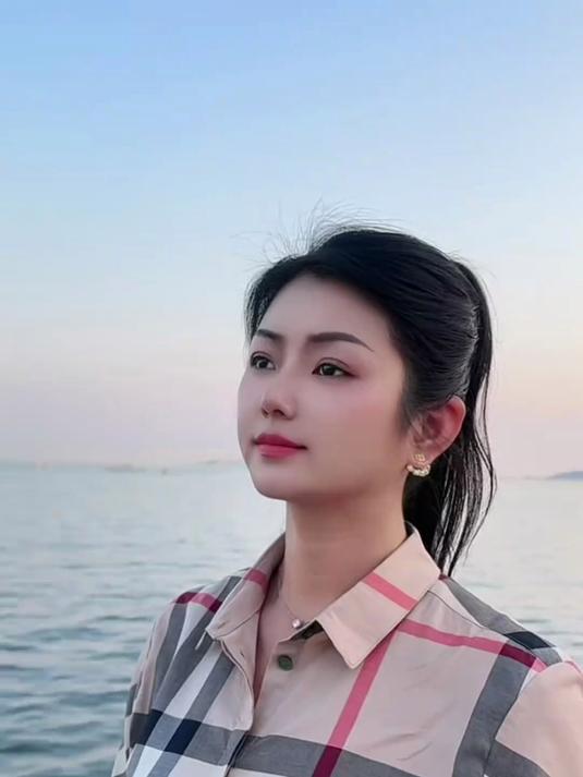青岛我来喽！演唱一首《微山湖》记录美好瞬间！