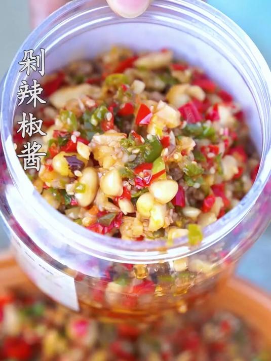 剁椒酱炒肉末!辣香裹着肉鲜,油润不腻,浇米饭超下饭
