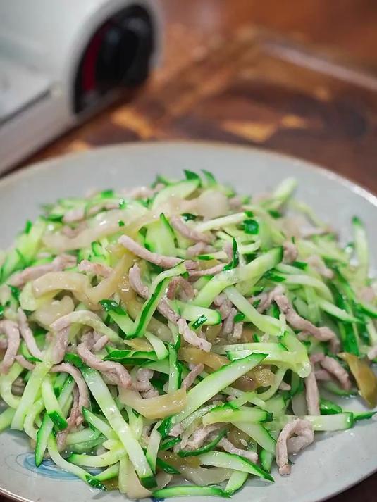 素炒黄瓜丝美味又下饭