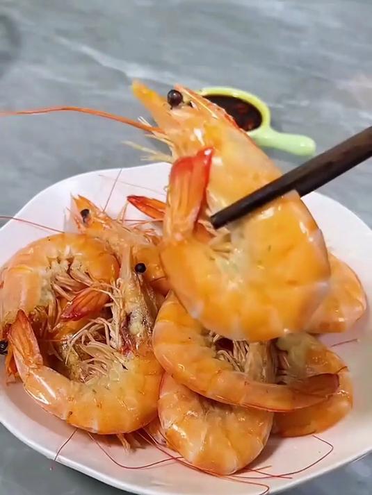 厄瓜多尔盐冻虾！个头超顶，比手掌还大