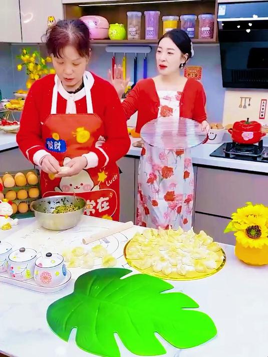 湖北姑娘发明“饺子托盘”火了!食品级材质,一冲就干净,包饺子必备#省心好物攻略#