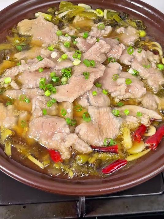 酸菜滑肉汤汁酸爽入味泡饭一绝