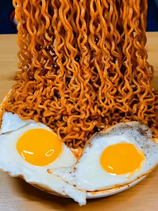 三养爆辣火鸡面 泡面 火鸡面 爆辣火鸡面