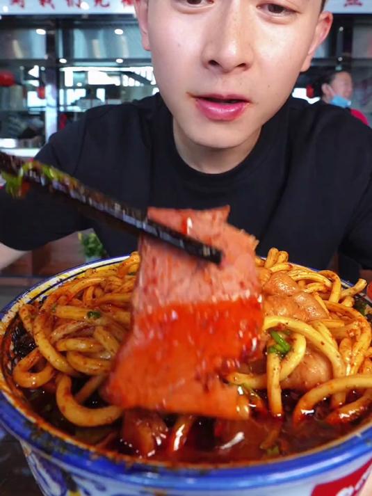 在临汾怎么能不吃这碗牛肉丸子面，让我找回了吃辣的畅快