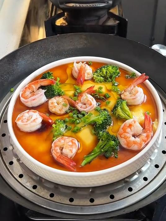 鲜嫩好吃的虾仁蒸蛋