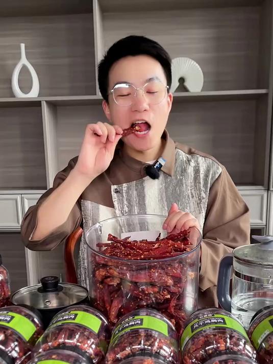 活不过几分钟的鸡肉干!这个手撕鸡肉条吃一口就爱上了!