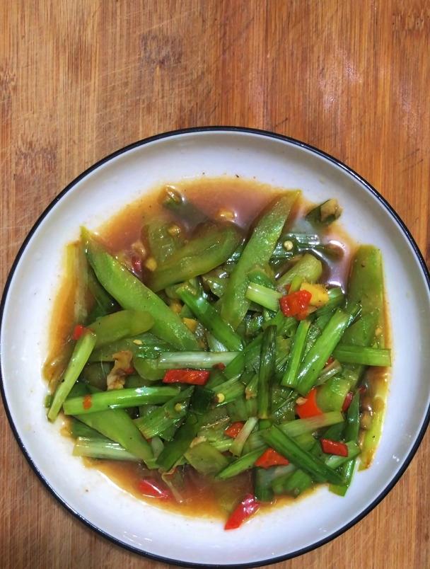 青瓜怎么炒好吃,分享一道青瓜炒韭黄