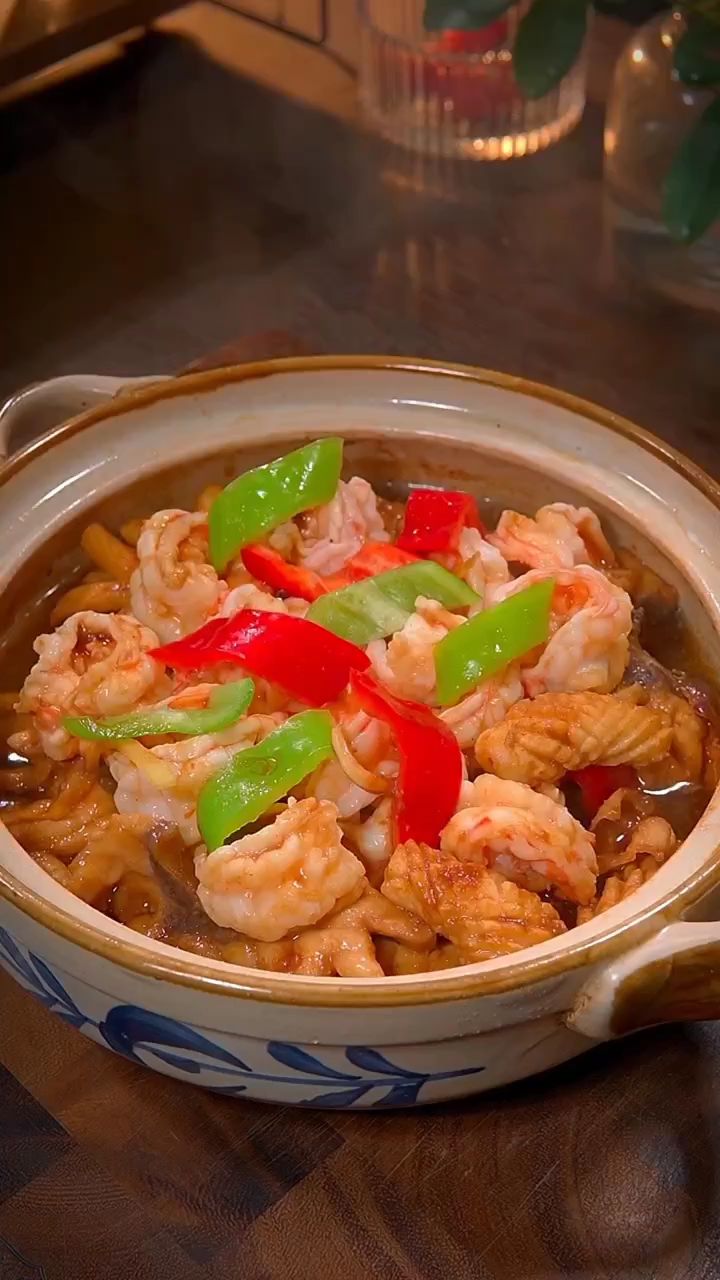 广东宵夜大排档必点的啫啫三脆,真的太好吃了,鲜嫩脆爽,吃一次就爱上了