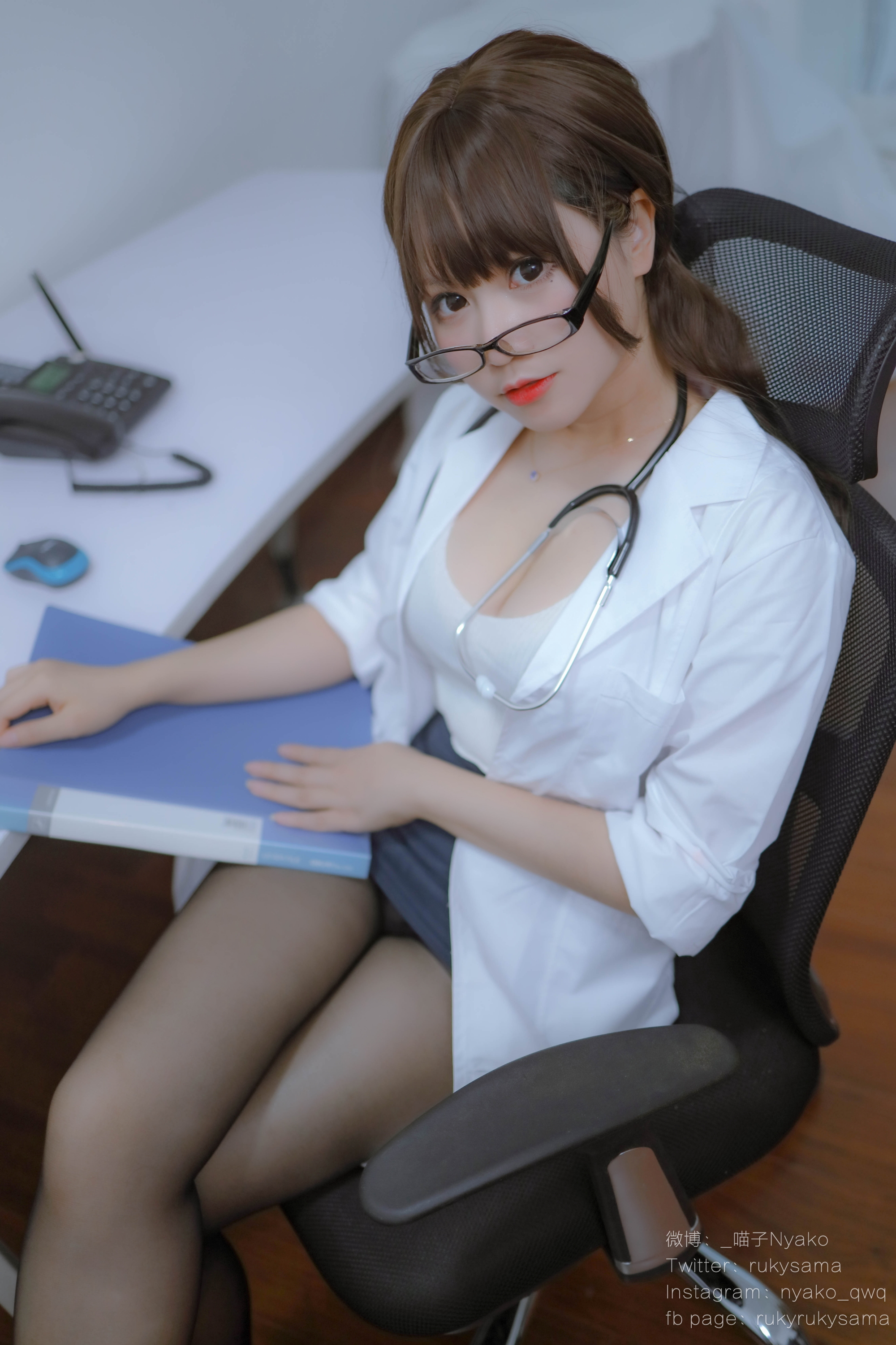 Nyako喵子 NO.026 - 秘密病栋[130P+2V882M]-六色网