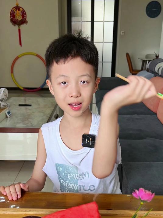 挑战吃一天表情包食物