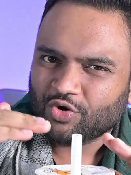 老外炫6杯网红珍珠奶茶，真的越贵越好喝嘛？